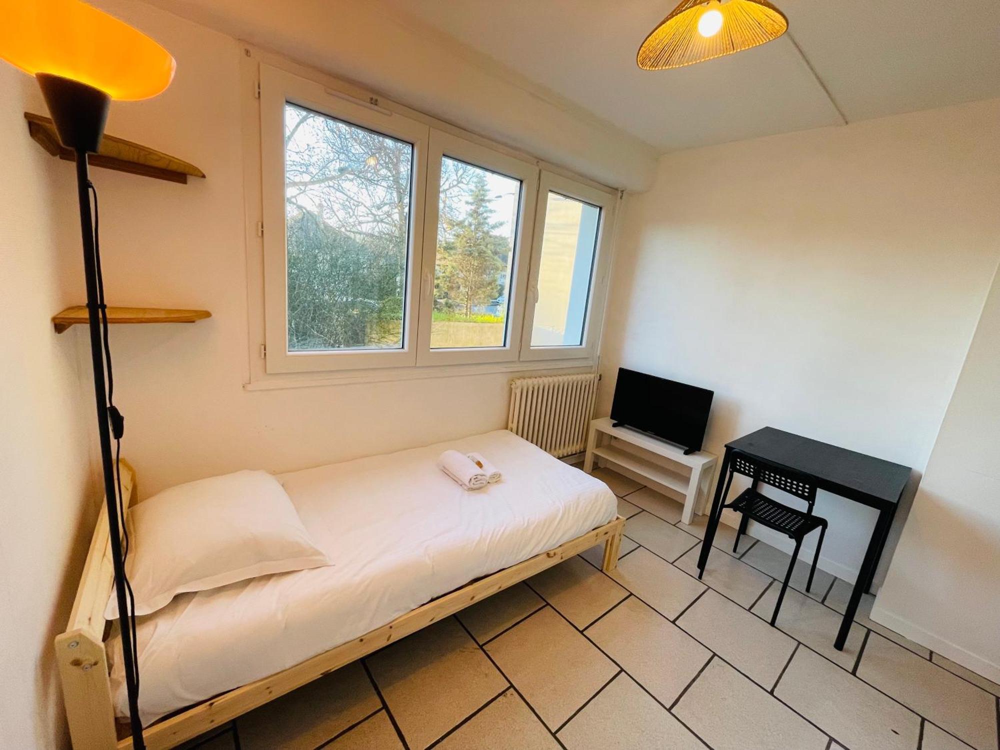 Alyo, Proche Centre 1p Appartement Caen